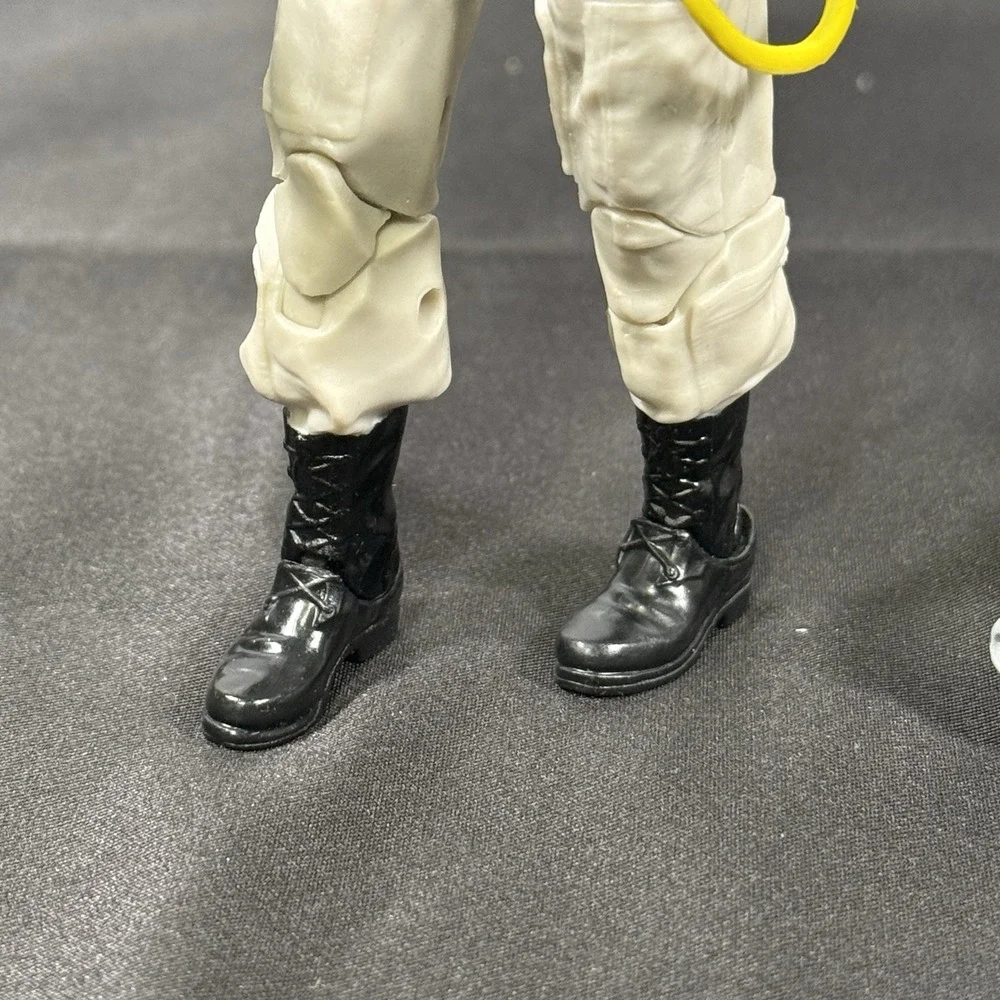 Hasbro Ghostbusters Ray Stantz Action Figure Kids 6 Inch Tan Ecto-1 Mini Vehicle